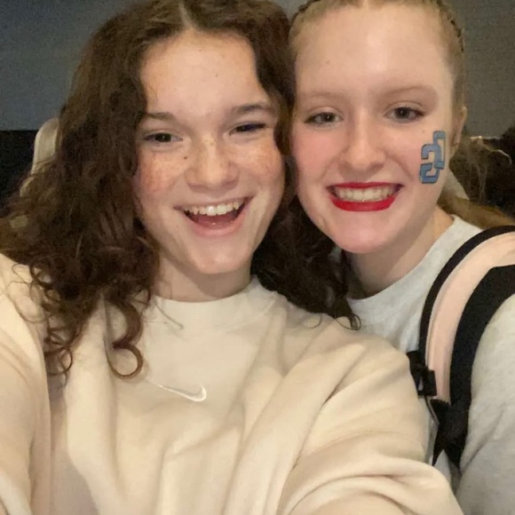 Meet your Posher, Kennedy - Picture 3 of 5